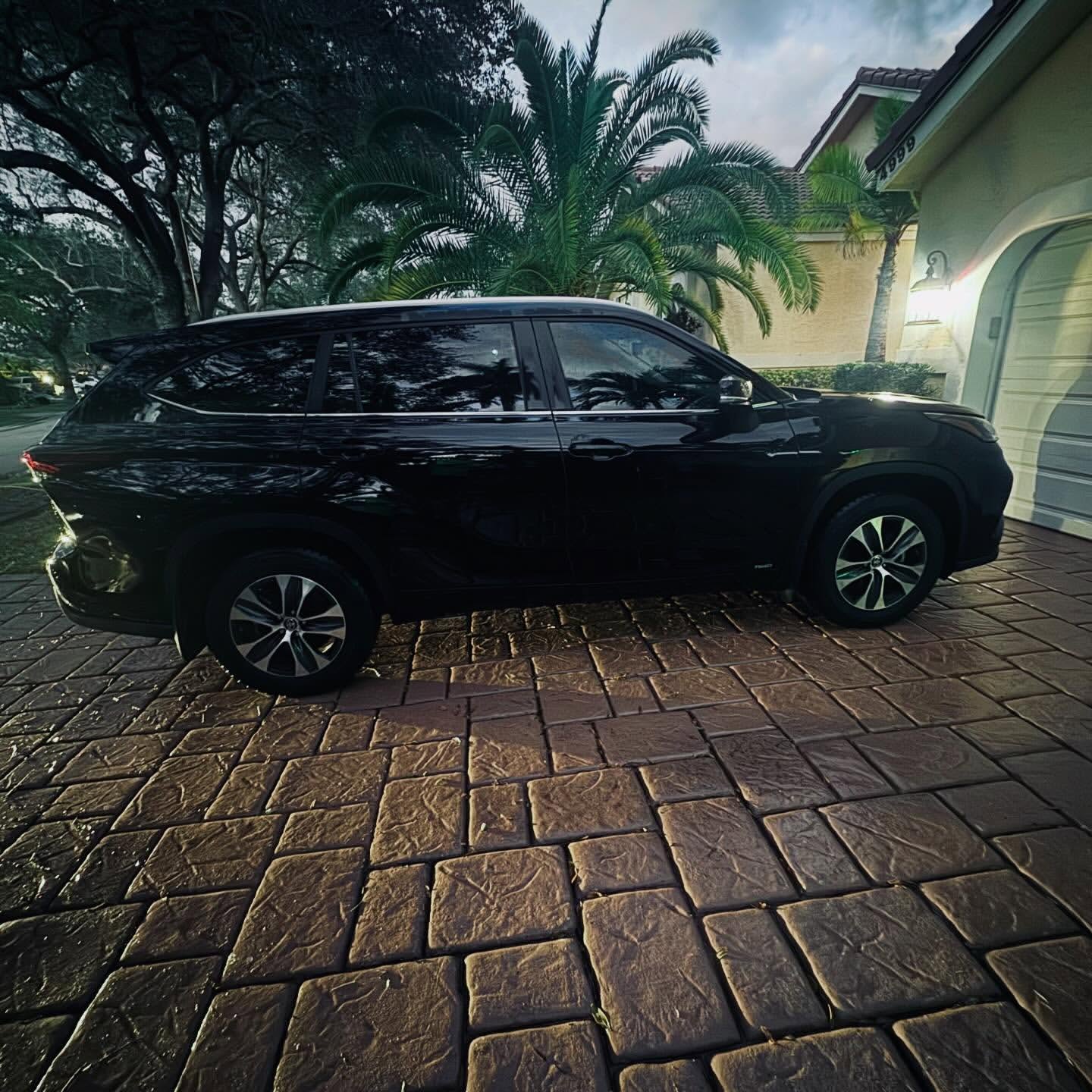 Black SUV mobile detail South Florida
